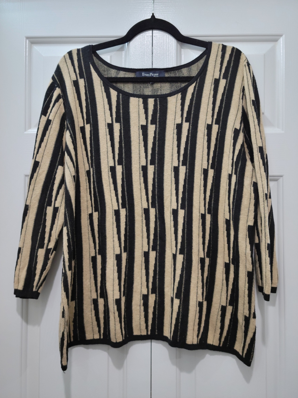 Evan Picone Black & Cream Patterned Women's Sweater